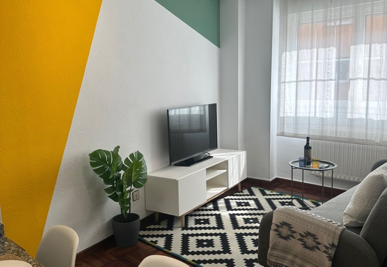 Apartamento en Oviedo - 630A Apartamento moderno y equipado 