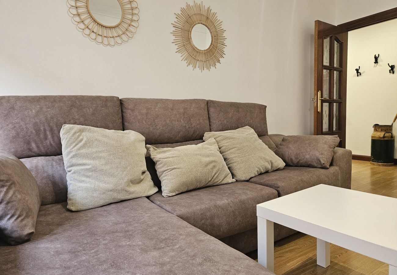 Apartamento en Gijón - 127A Apartamento 3 habitaciones cerca de la playa