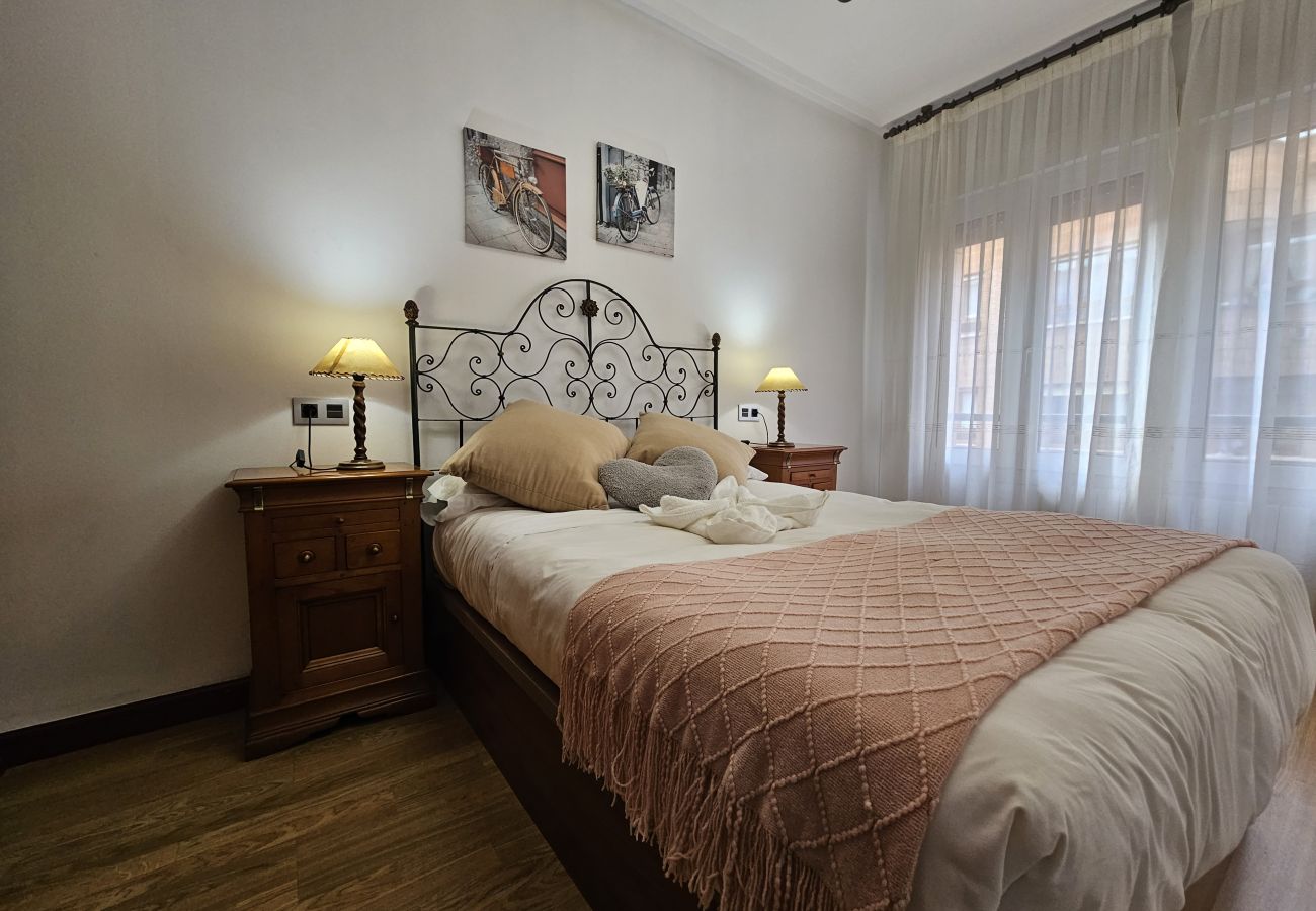 Apartamento en Gijón - 127A Apartamento 3 habitaciones cerca de la playa
