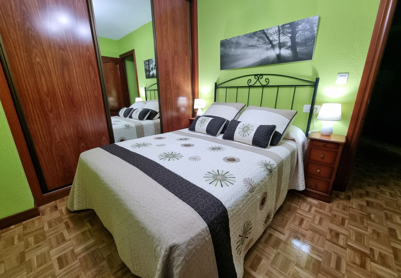Apartamento en Gijón - 126B Apartamento ESCALERA 7 PLAYA - 3 Hab