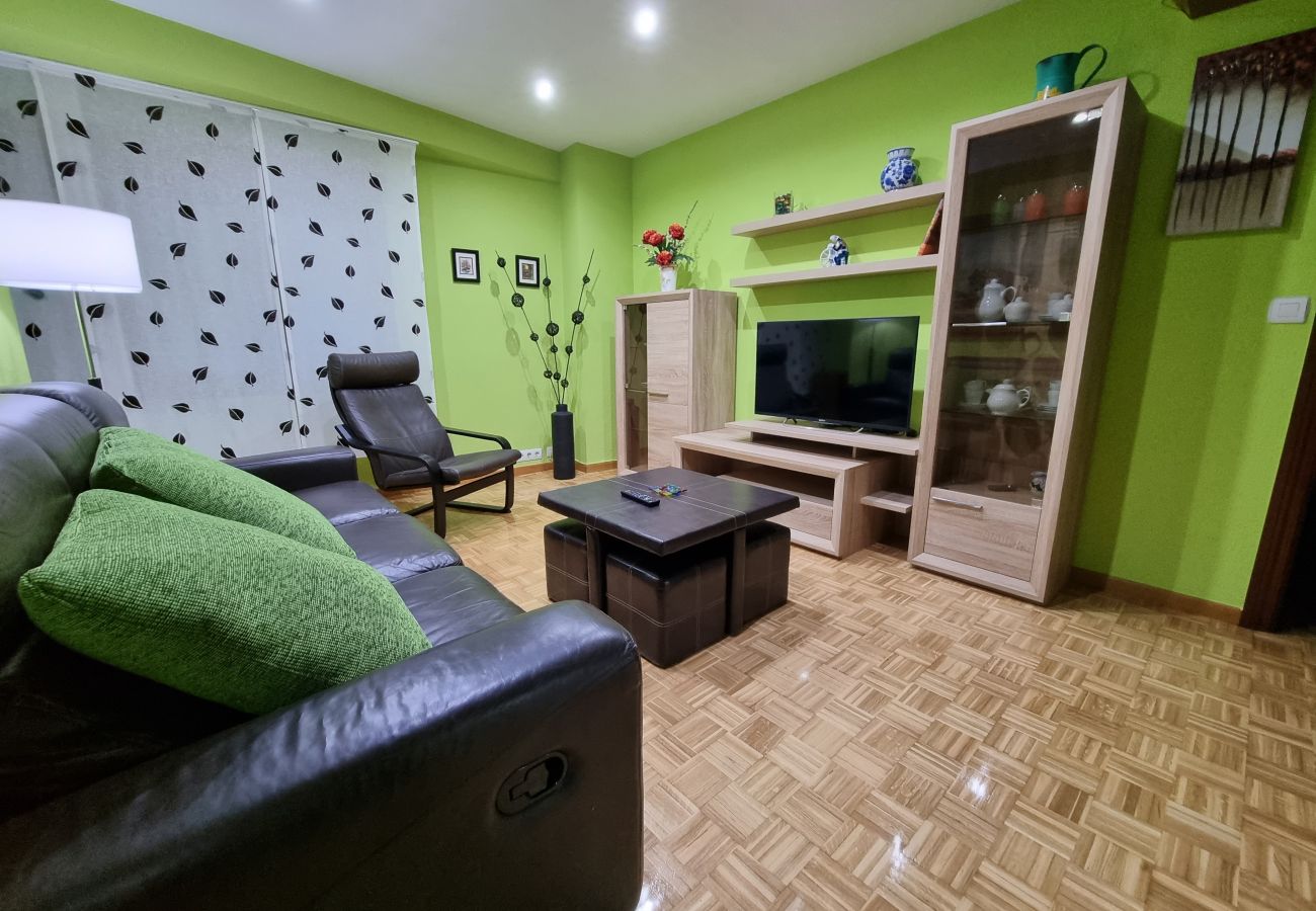 Apartamento en Gijón - 126B Apartamento ESCALERA 7 PLAYA - 3 Hab