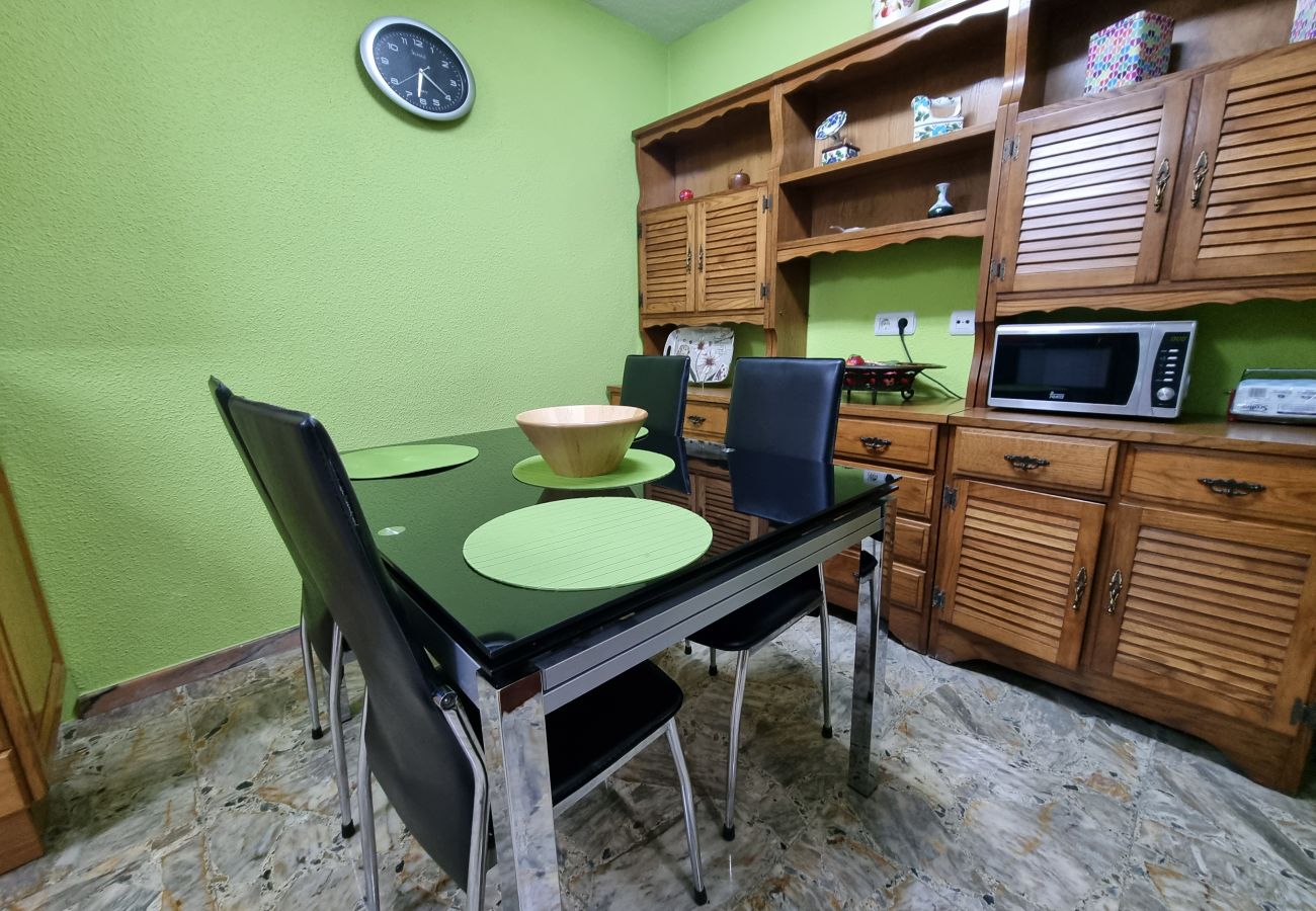 Apartamento en Gijón - 126B Apartamento ESCALERA 7 PLAYA - 3 Hab