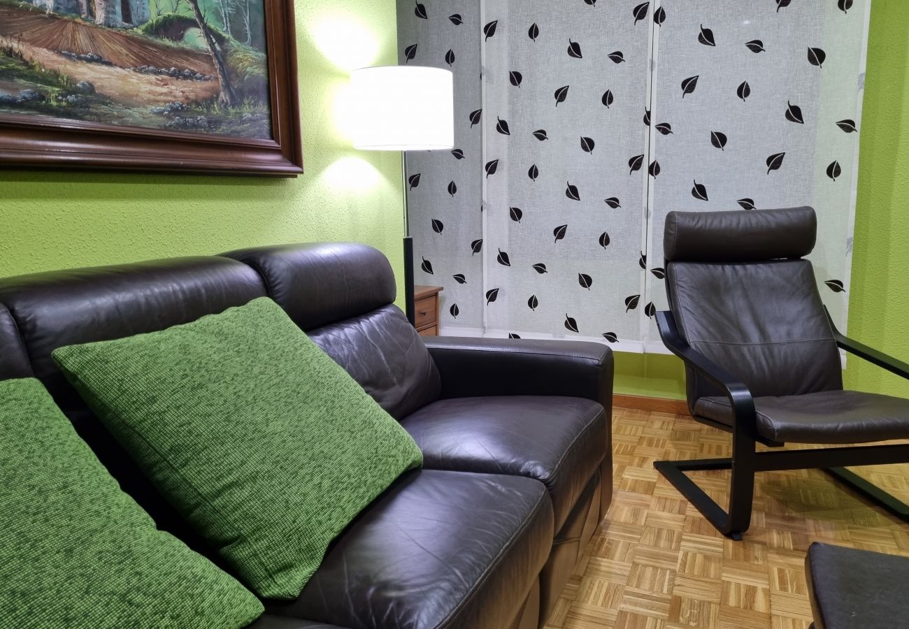 Apartamento en Gijón - 126B Apartamento ESCALERA 7 PLAYA - 3 Hab
