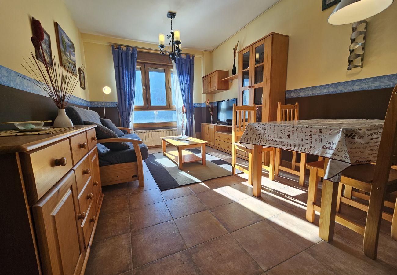 Apartamento en Aller - 21A02 Coqueto apartamento con garaje