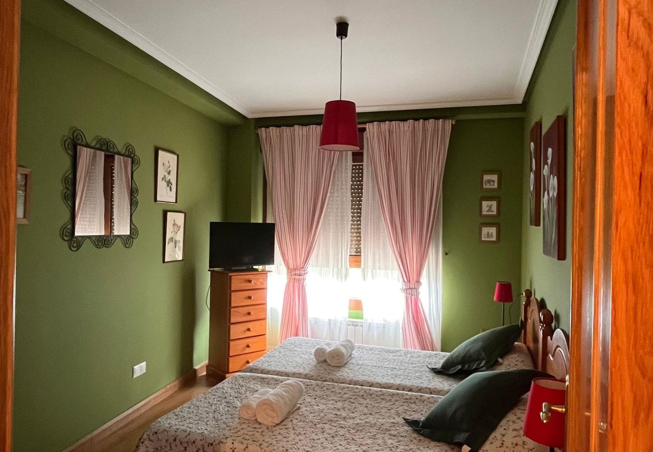 Apartamento en Aller - 21A02 Coqueto apartamento con garaje