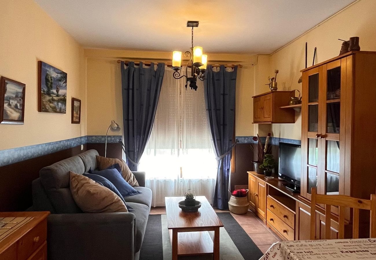 Apartamento en Aller - 21A02 Coqueto apartamento con garaje