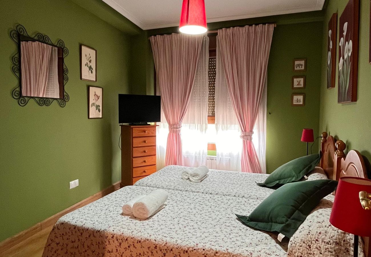 Apartamento en Aller - 21A02 Coqueto apartamento con garaje