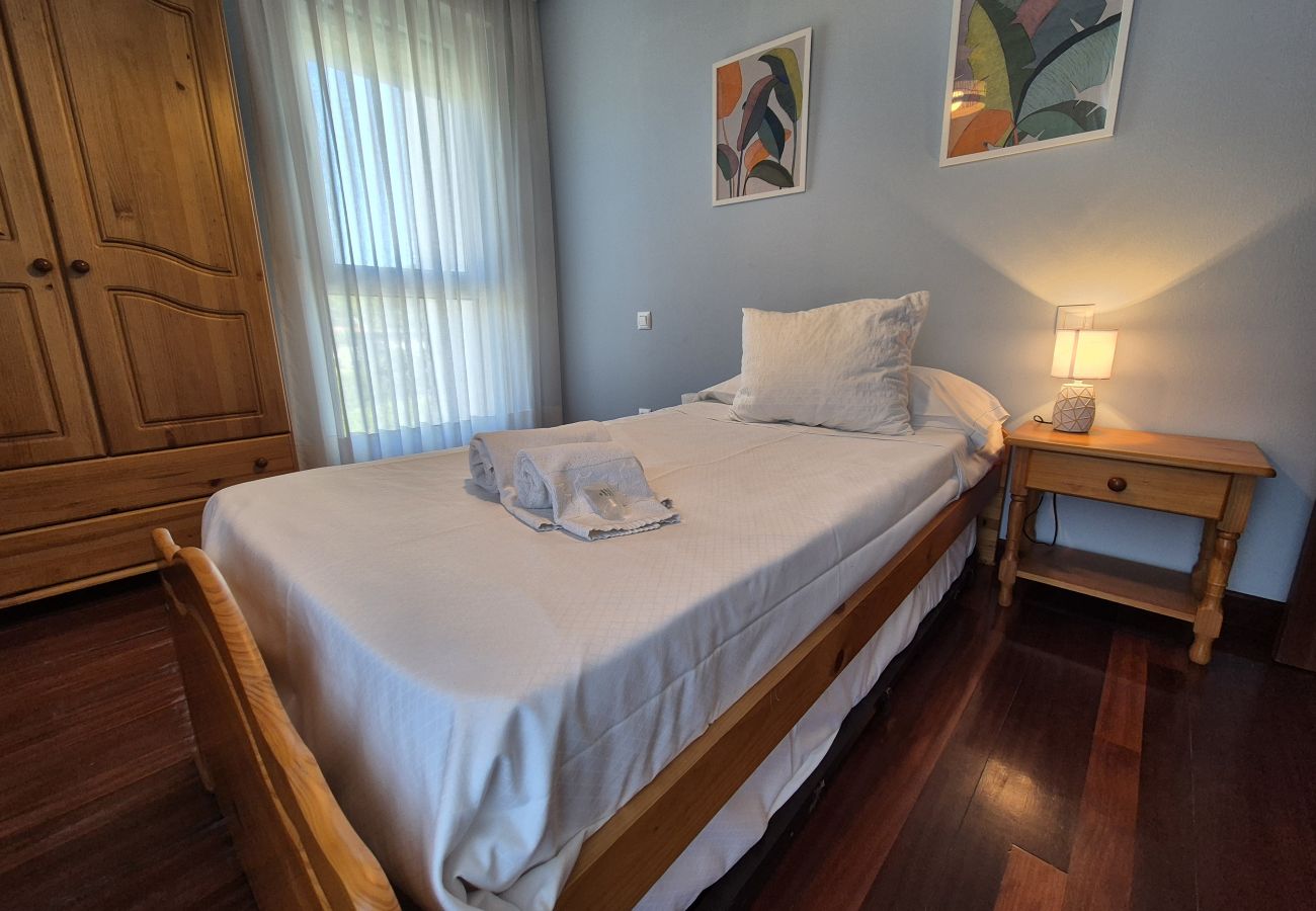 Apartamento en Santoña - C05A02 Apartamento en la playa con piscina