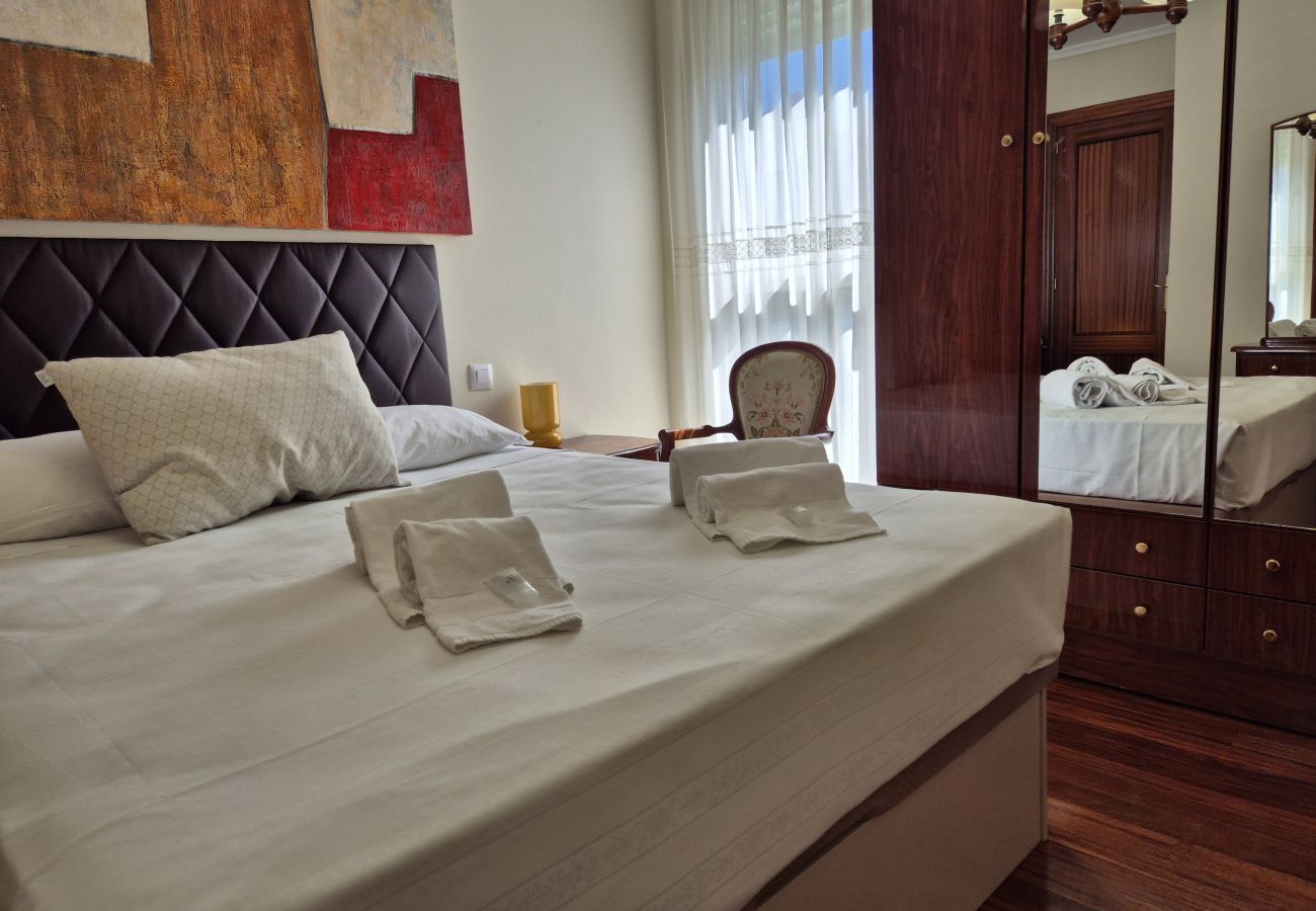 Apartamento en Santoña - C05A02 Apartamento en la playa con piscina