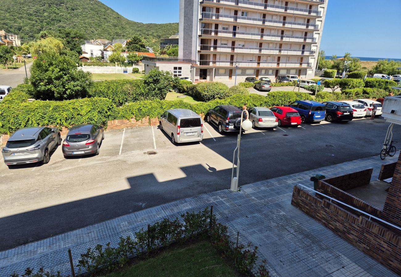Apartamento en Santoña - C05A02 Apartamento en la playa con piscina