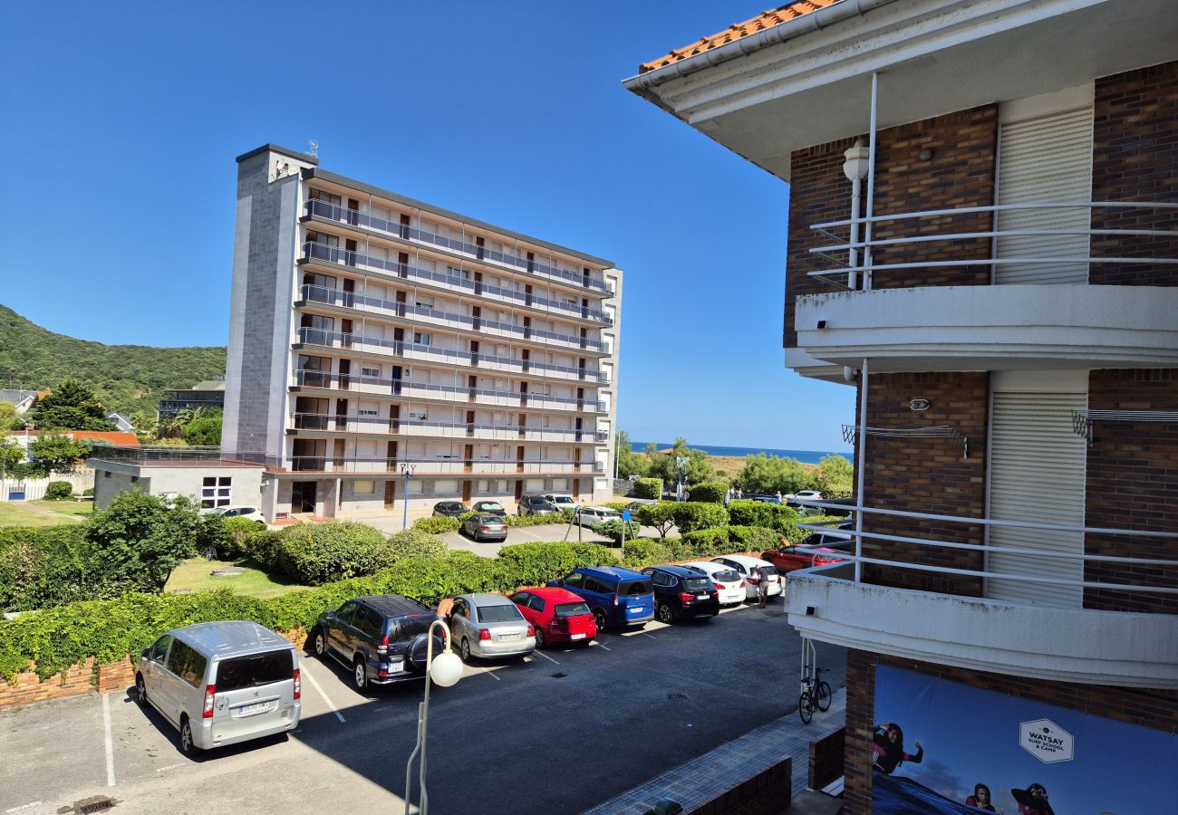 Apartamento en Santoña - C05A02 Apartamento en la playa con piscina
