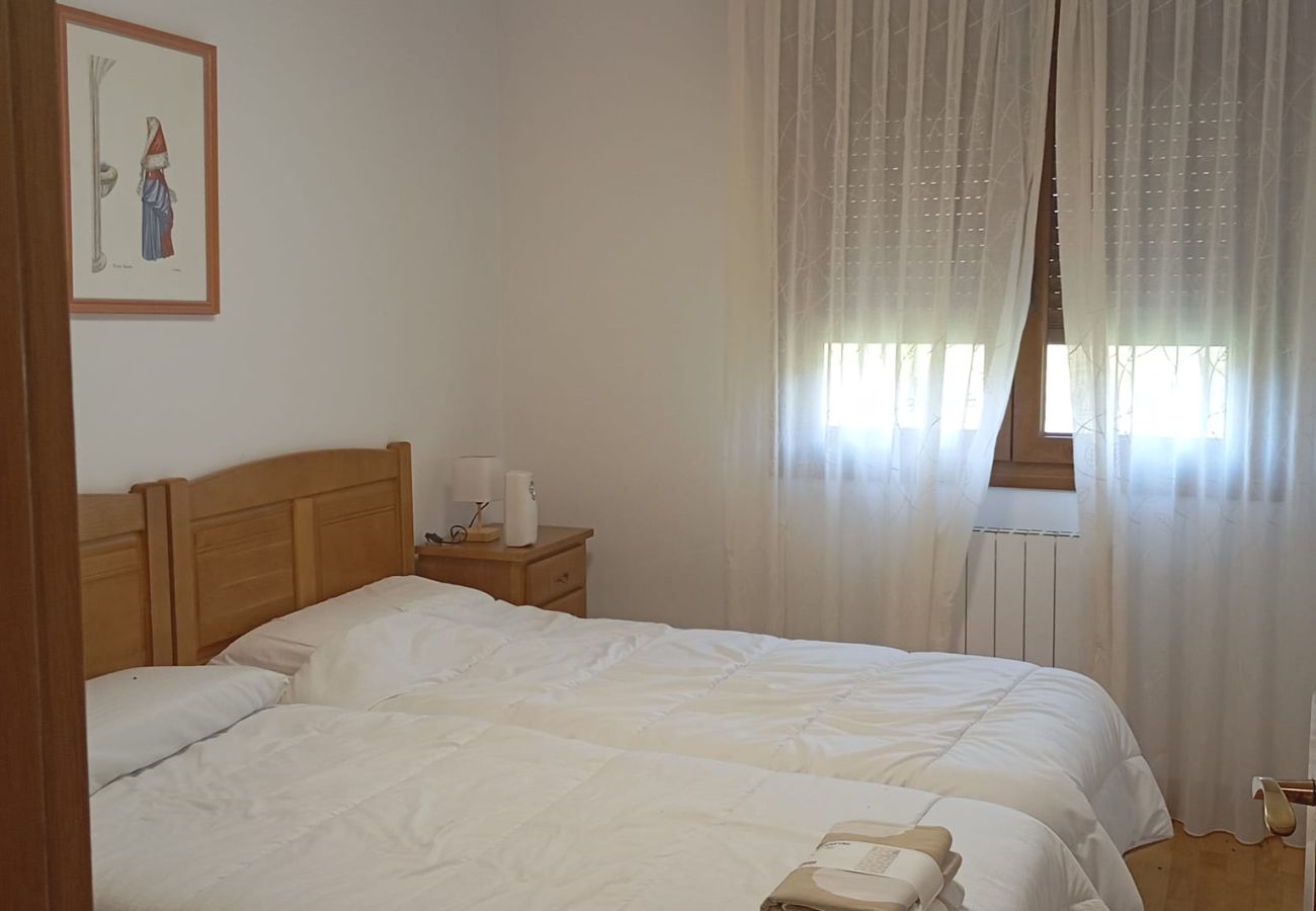 Apartamento en Cabrales - 24B03 Apartamento espacioso en Arenas de Cabrales