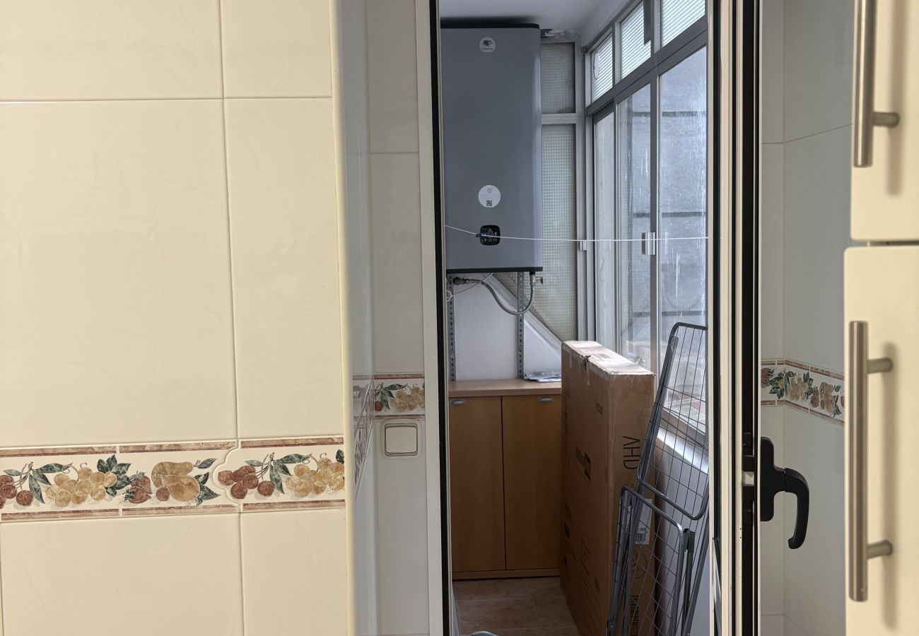 Apartamento en Gijón - 1A143 Amplio apartamento junto a la playa con masc