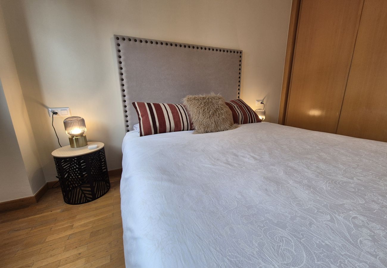 Apartamento en Oviedo - 651A Siente Oviedo Apartamento Céntrico  con garaj