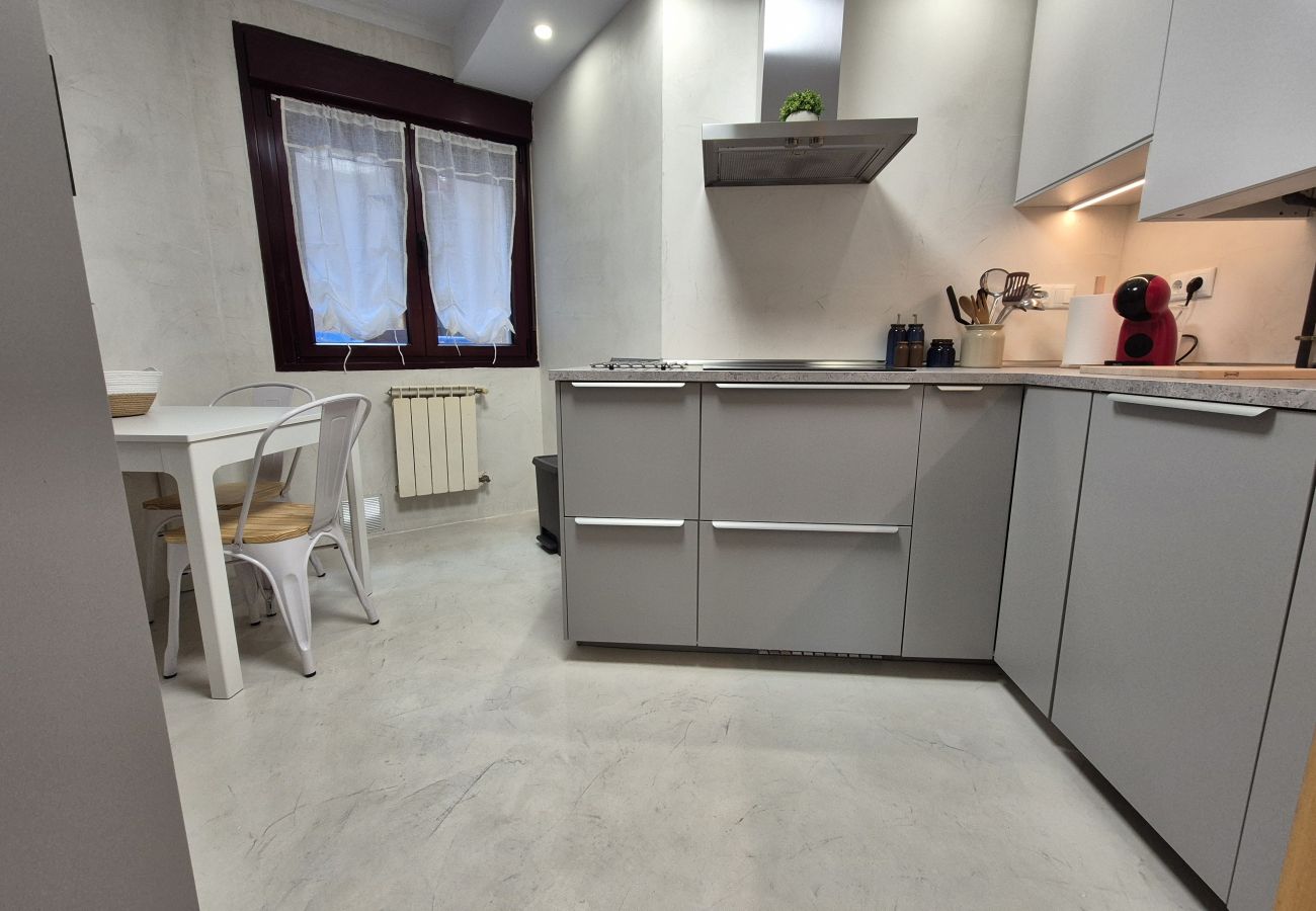 Apartamento en Oviedo - 651A Siente Oviedo Apartamento Céntrico  con garaj