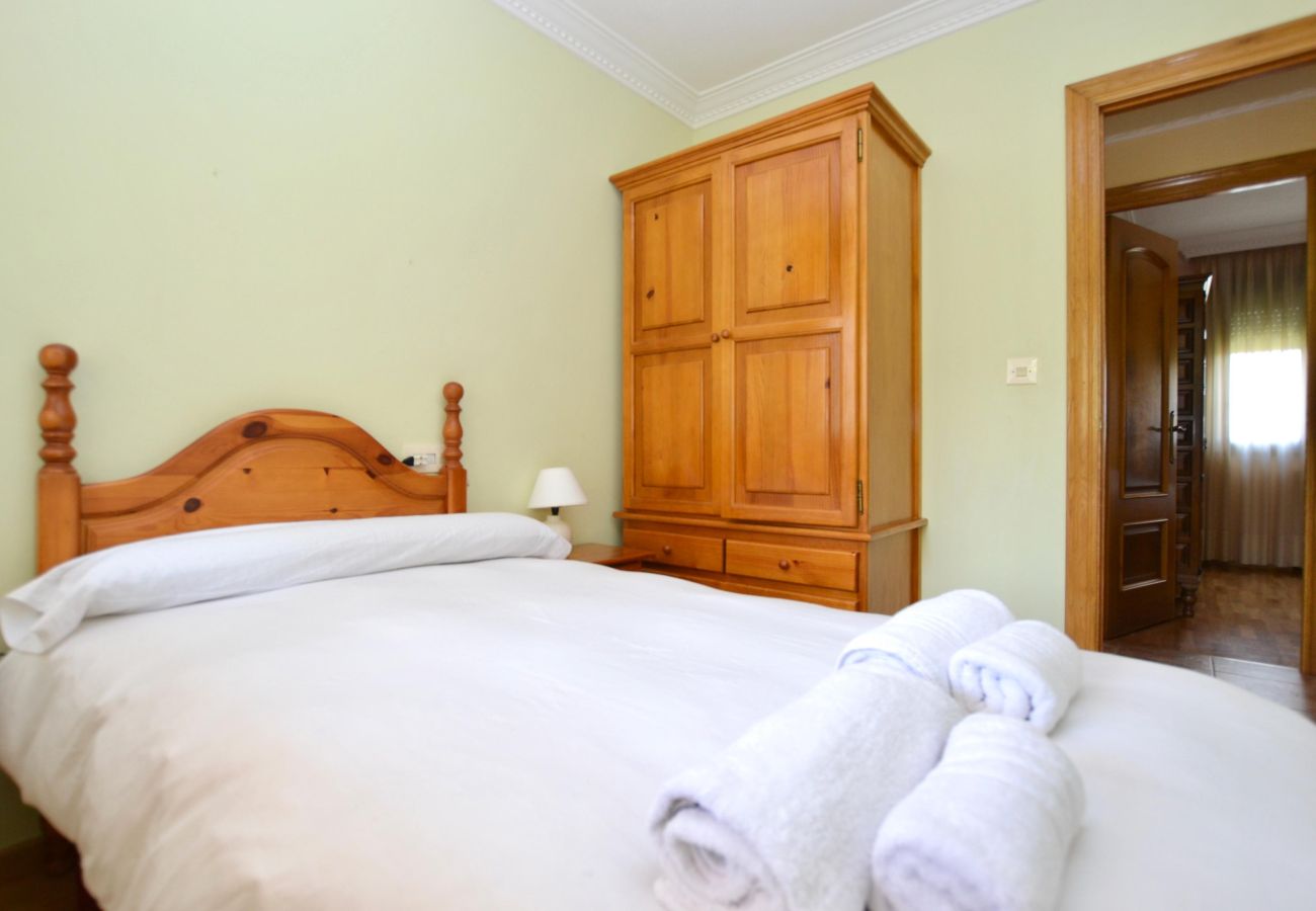 Casa en Villaviciosa - 210A Casa Linares Amplia casa en Villaviciosa