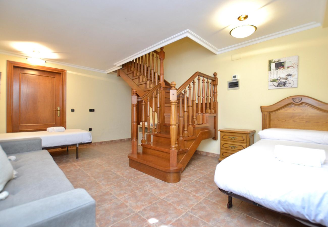 Casa en Villaviciosa - 210A Casa Linares Amplia casa en Villaviciosa