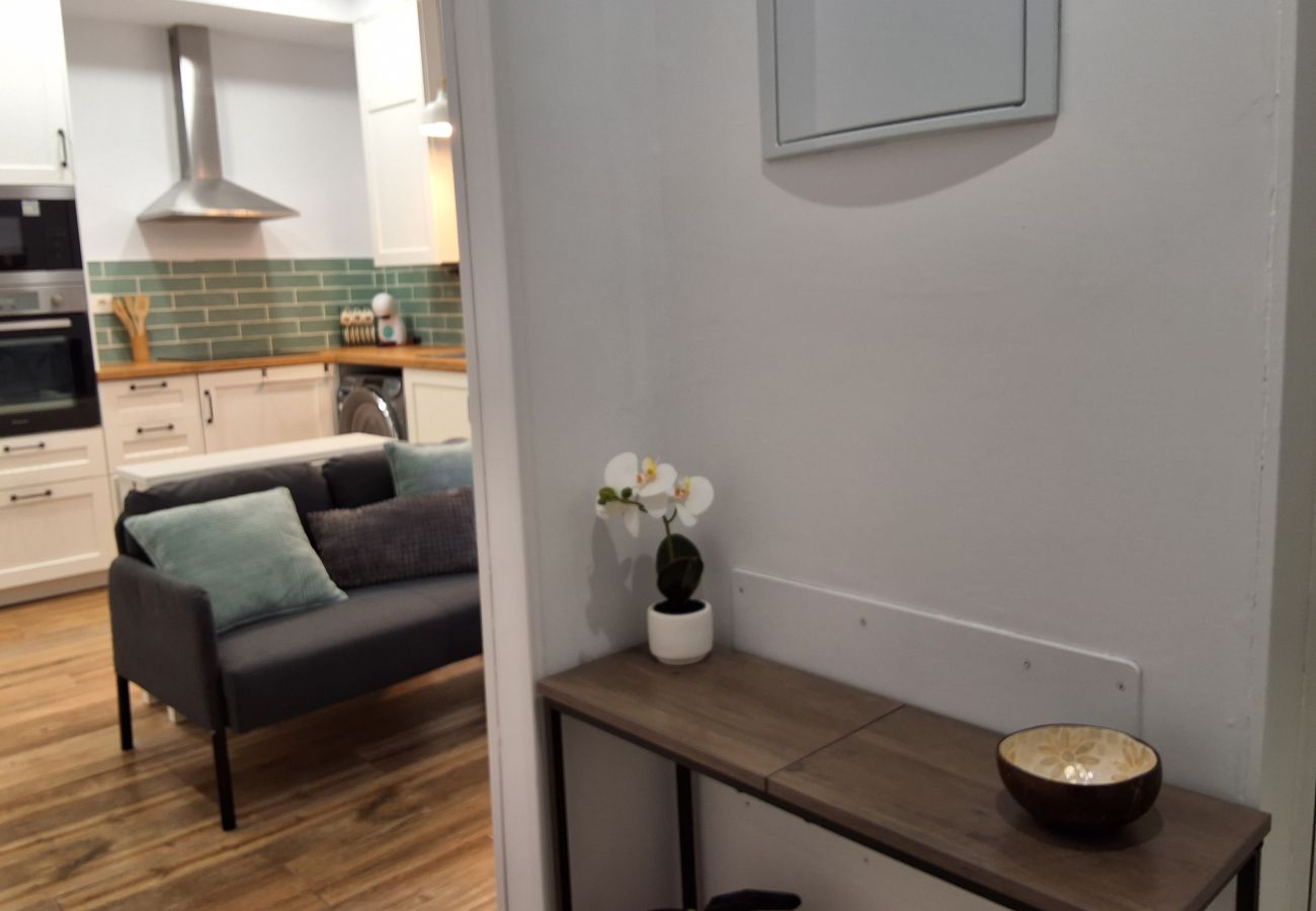 Apartamento en Langreo - 33A03 Apto para 6 pax en Langreo