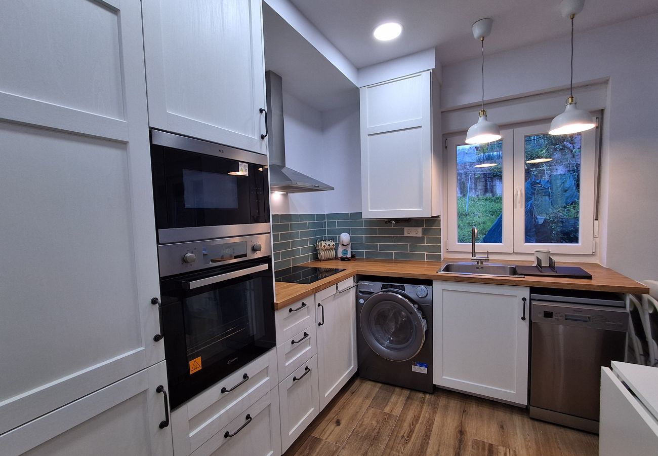 Apartamento en Langreo - 33A03 Apto para 6 pax en Langreo