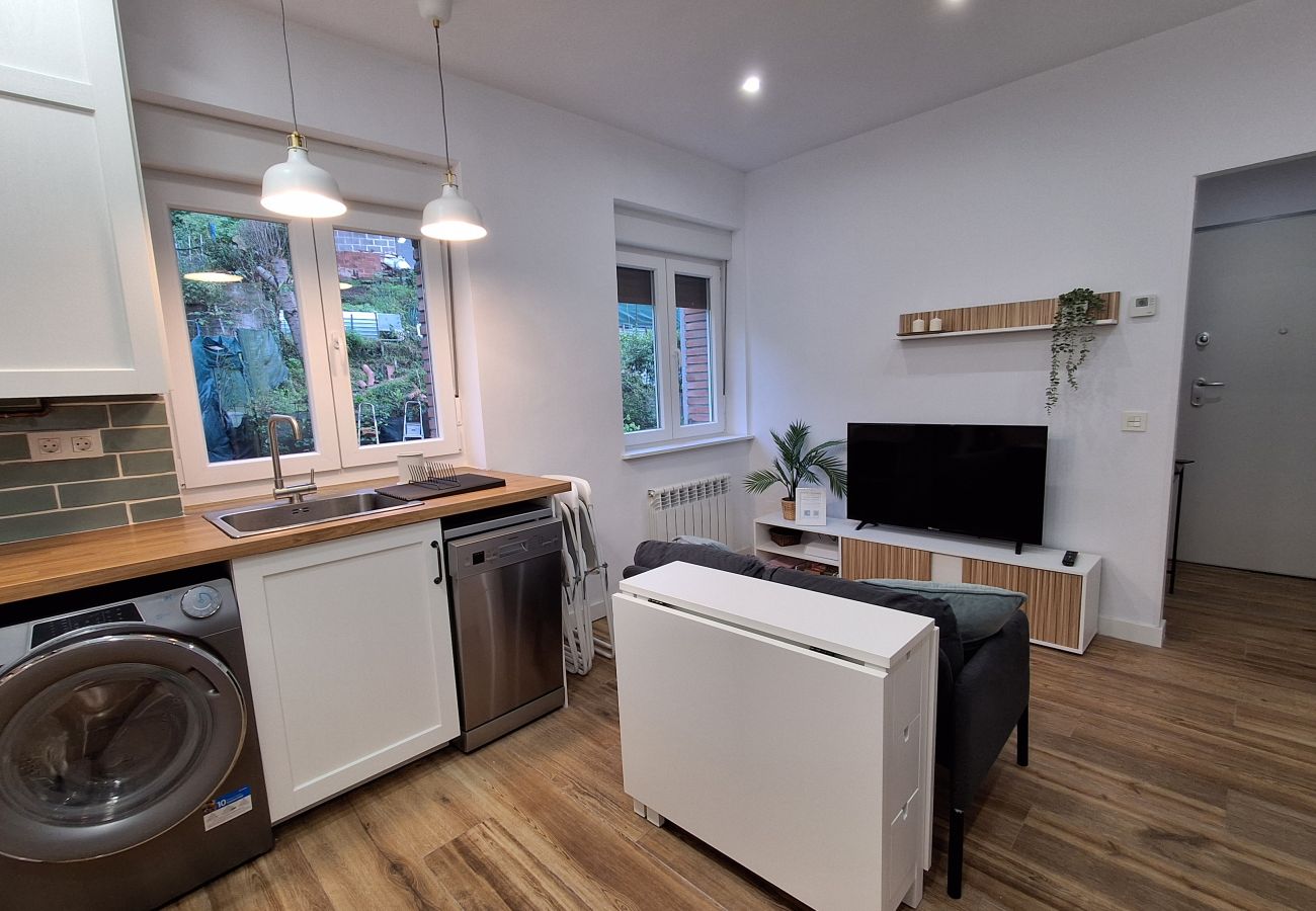 Apartamento en Langreo - 33A03 Apto para 6 pax en Langreo