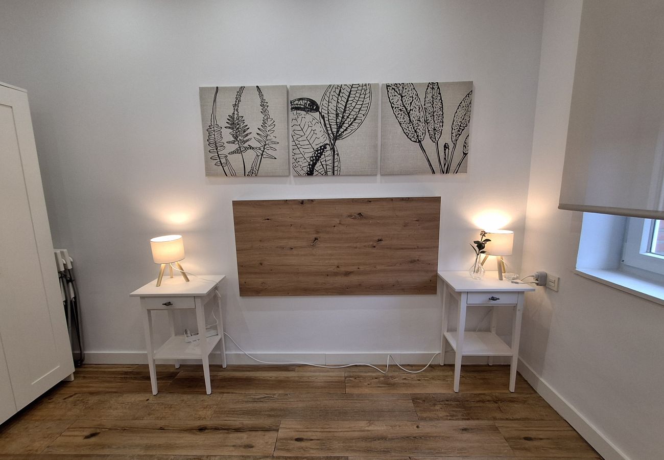 Apartamento en Langreo - 33A03 Apto para 6 pax en Langreo