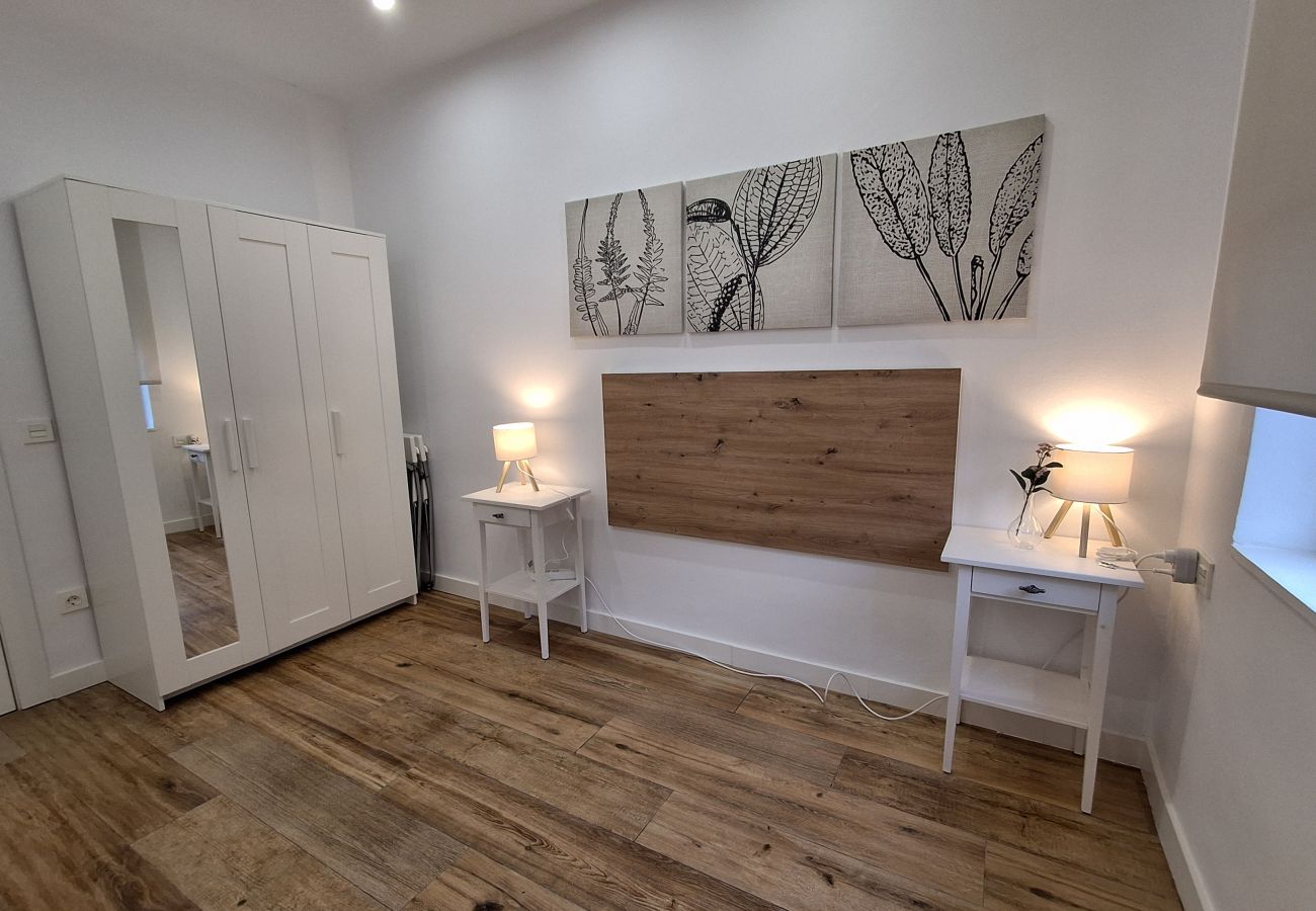 Apartamento en Langreo - 33A03 Apto para 6 pax en Langreo