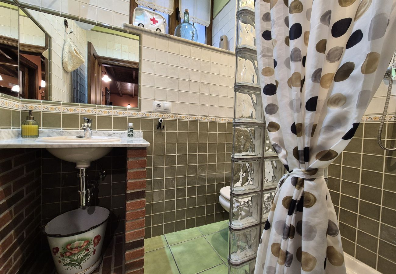 Apartamento en Villaviciosa - 211A LA CHALANA Bonito Estudio en Tazones para 2 p