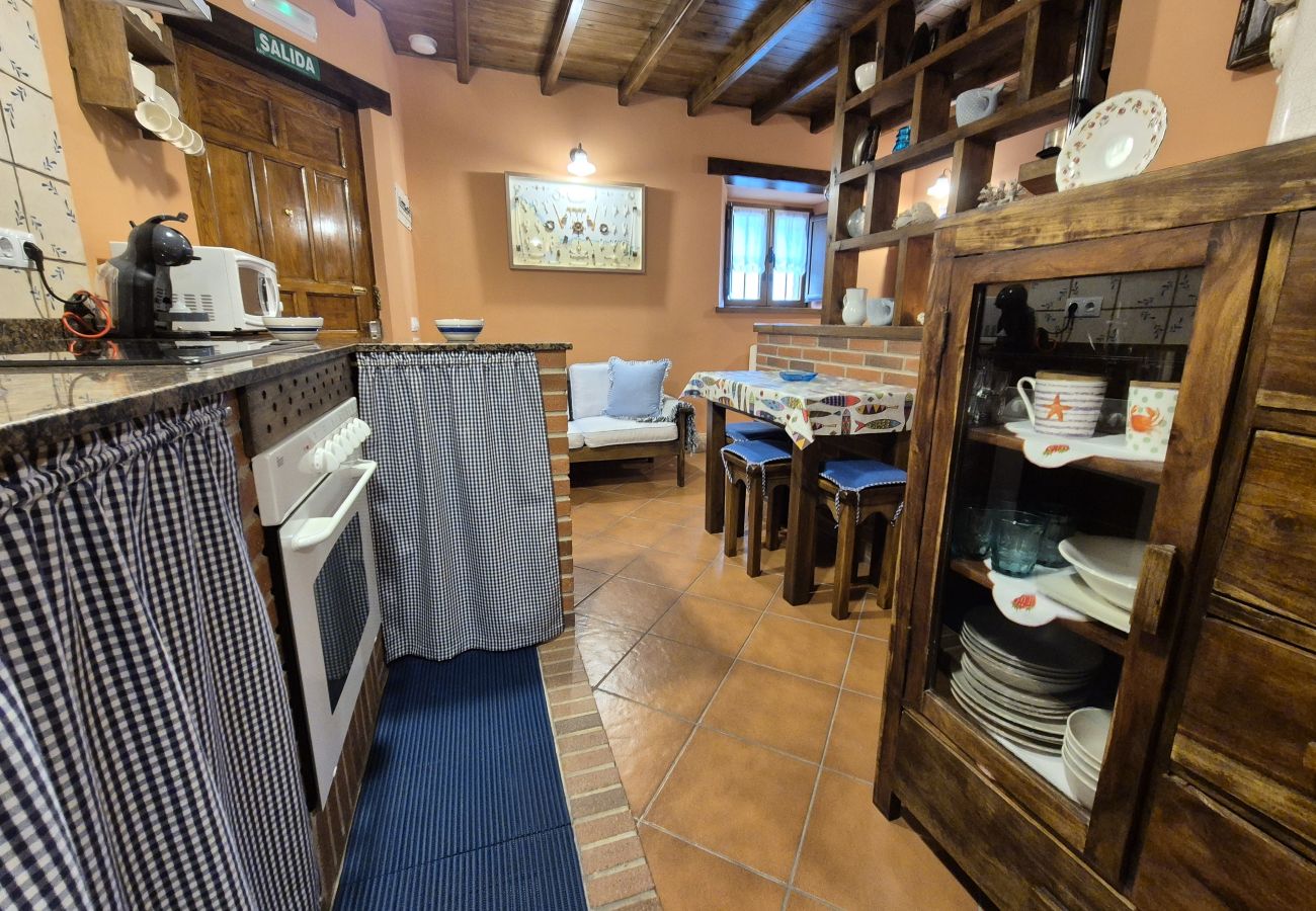 Apartamento en Villaviciosa - 211A LA CHALANA Bonito Estudio en Tazones para 2 p