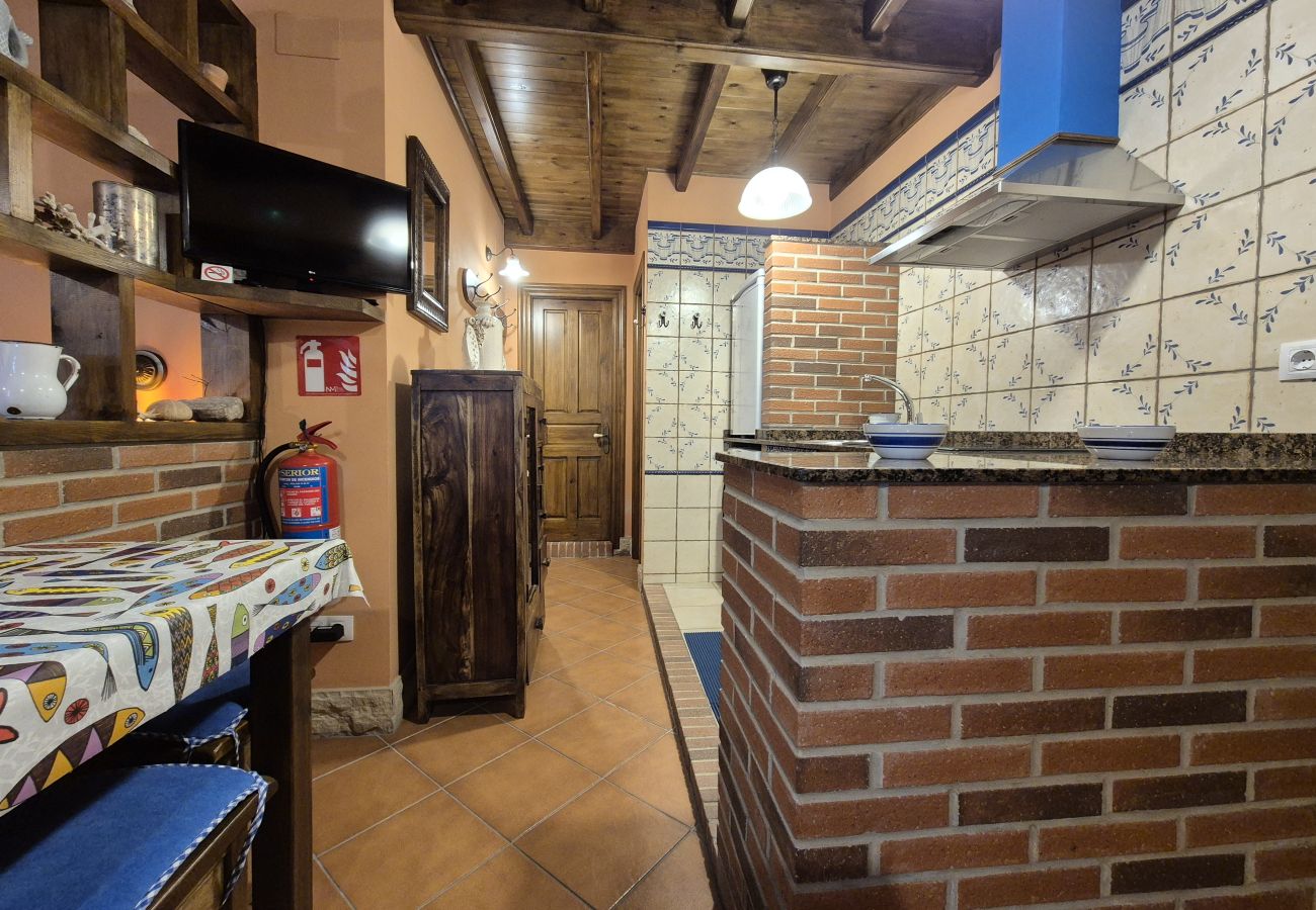Apartamento en Villaviciosa - 211A LA CHALANA Bonito Estudio en Tazones para 2 p