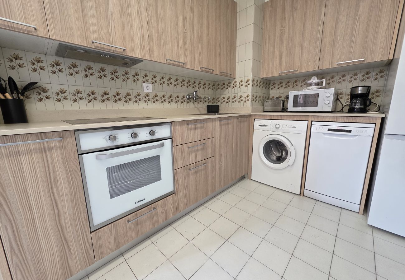 Apartamento en Gijón - 1A159 Alquiler DE TERMPORADA 3 dormitorios