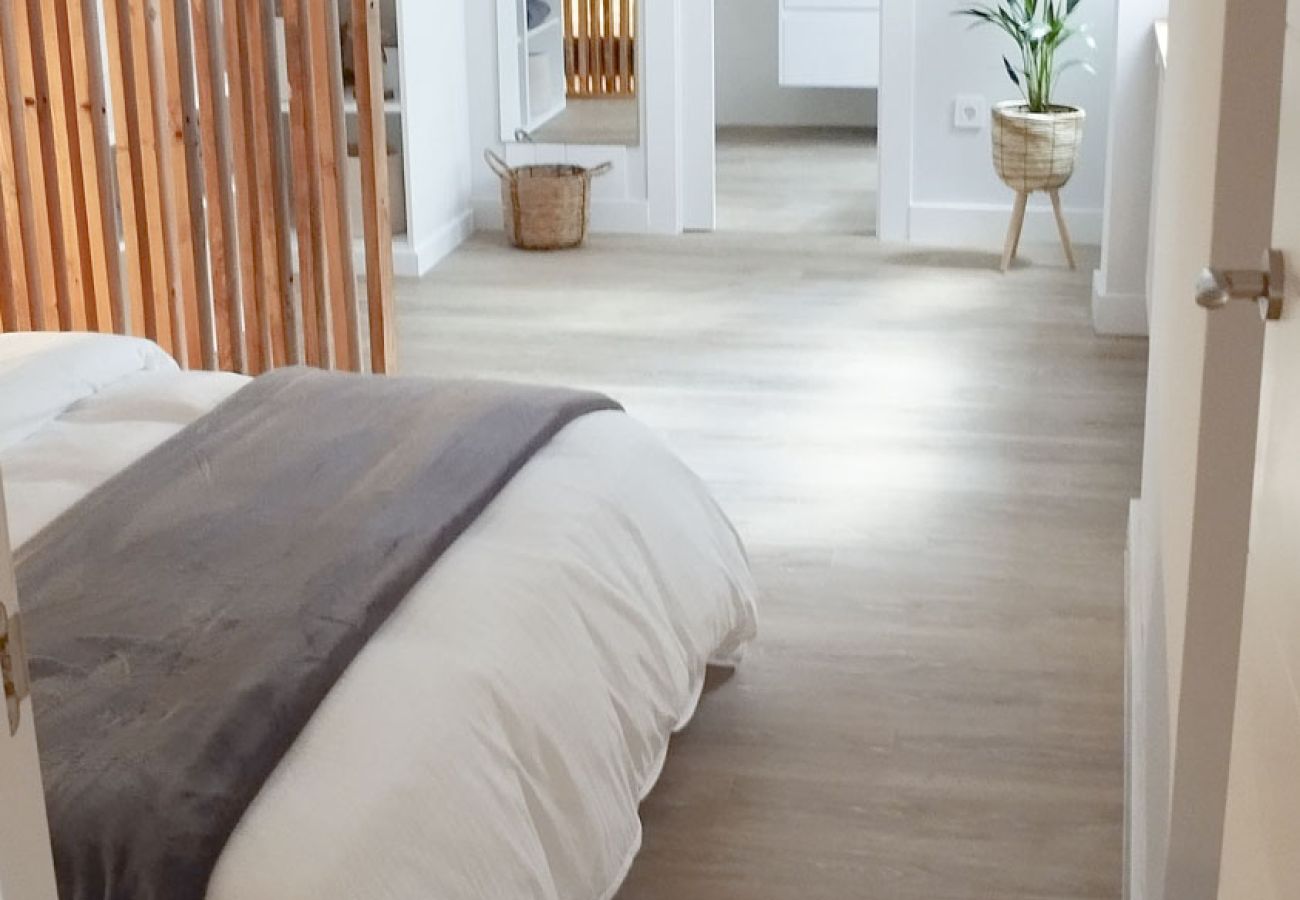 Apartamento en Gijón - 1A163 ALQUILER TEMPORADA Moderno a un paso Playa P