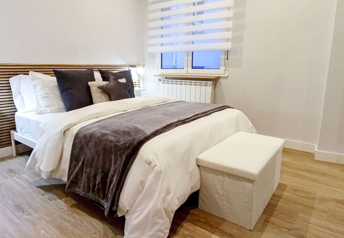 Apartamento en Gijón - 1A163 ALQUILER TEMPORADA Moderno a un paso Playa P