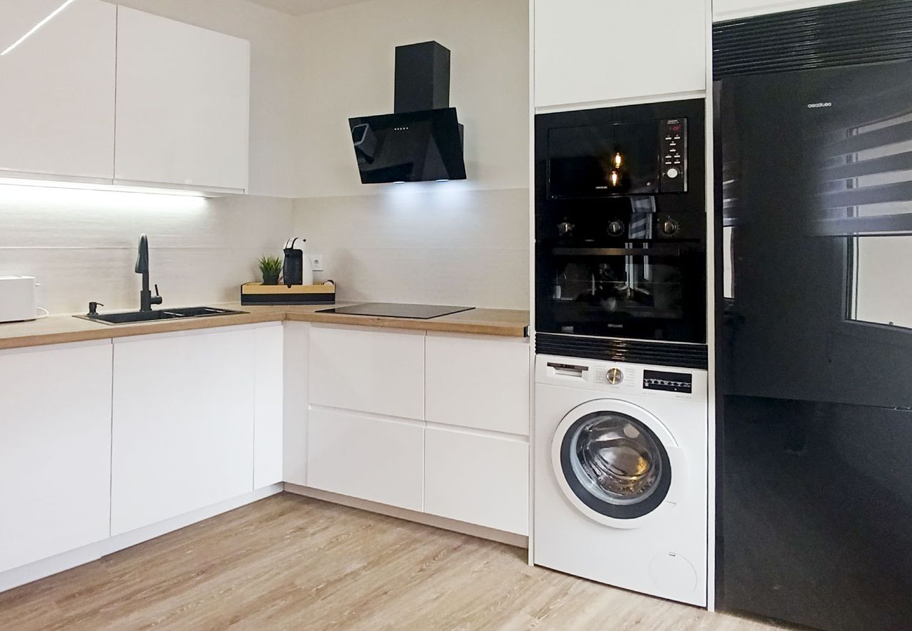 Apartamento en Gijón - 1A163 ALQUILER TEMPORADA Moderno a un paso Playa P