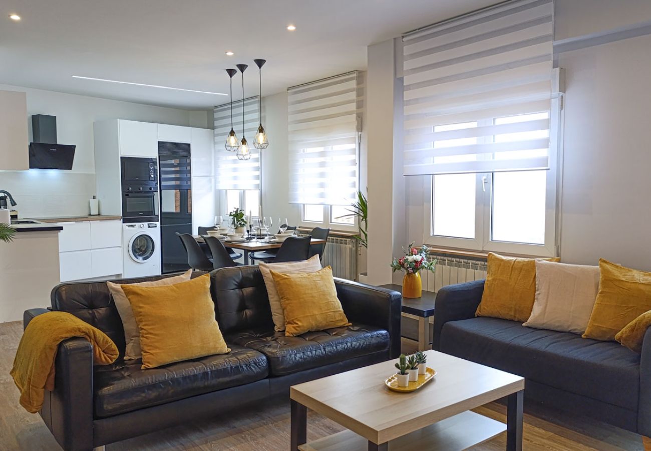 Apartamento en Gijón - 1A163 ALQUILER TEMPORADA Moderno a un paso Playa P