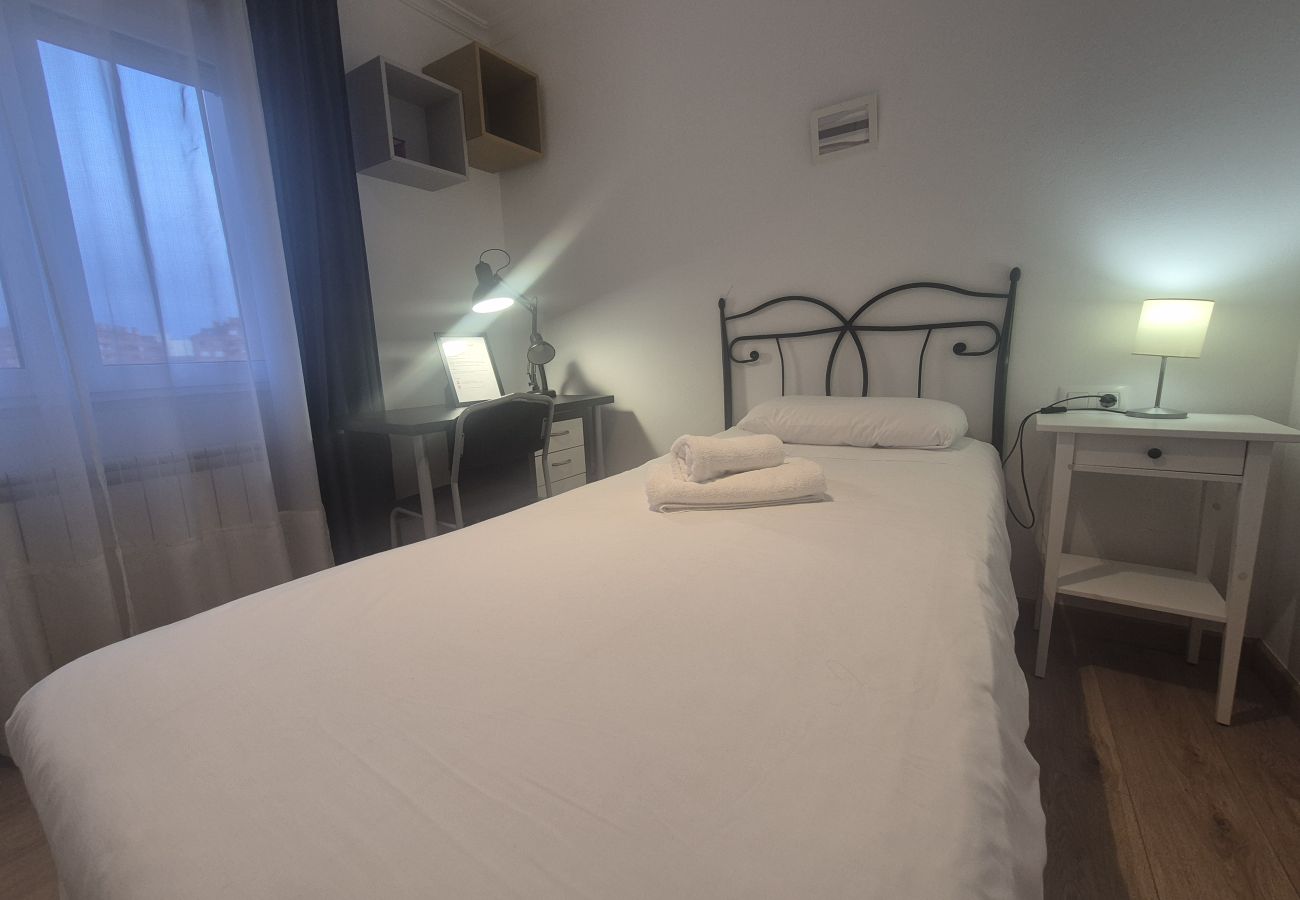 Apartamento en Gijón - 1A169 Apartamento de 3 dormitorios  en Gijón