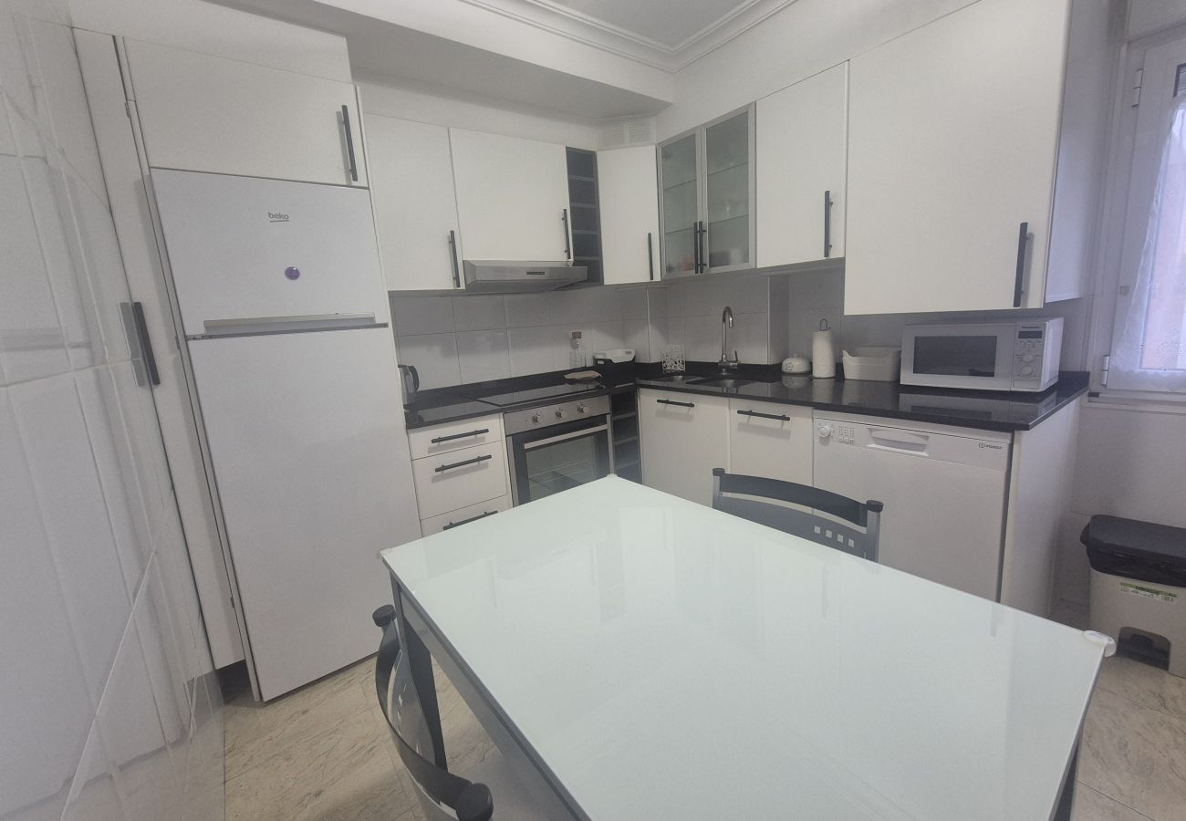Apartamento en Gijón - 1A169 Apartamento de 3 dormitorios  en Gijón